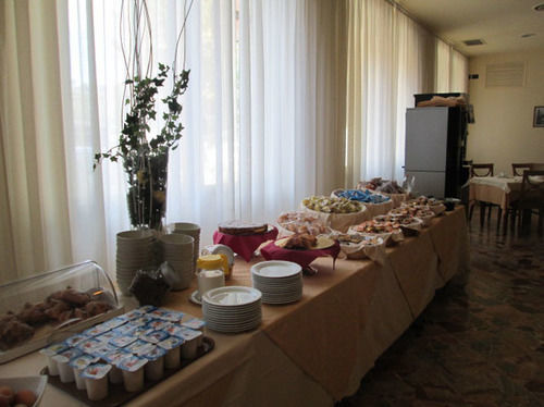 פאראטיקו Hotel Stazione מראה חיצוני תמונה